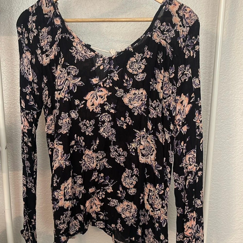 Billabong Floral blouse- M